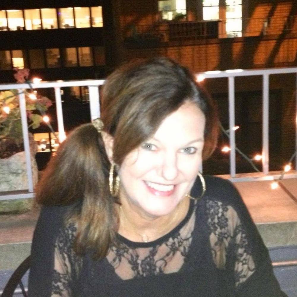 Meet your Posher, Debbie